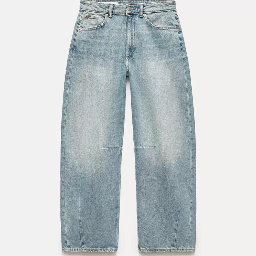 Zara mid-rise baggy balloon jeans, light blue, size 8